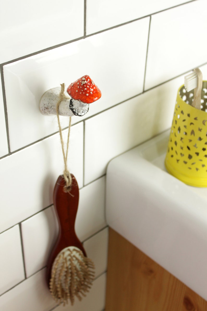 Set of 3 mushroom wall hooks
