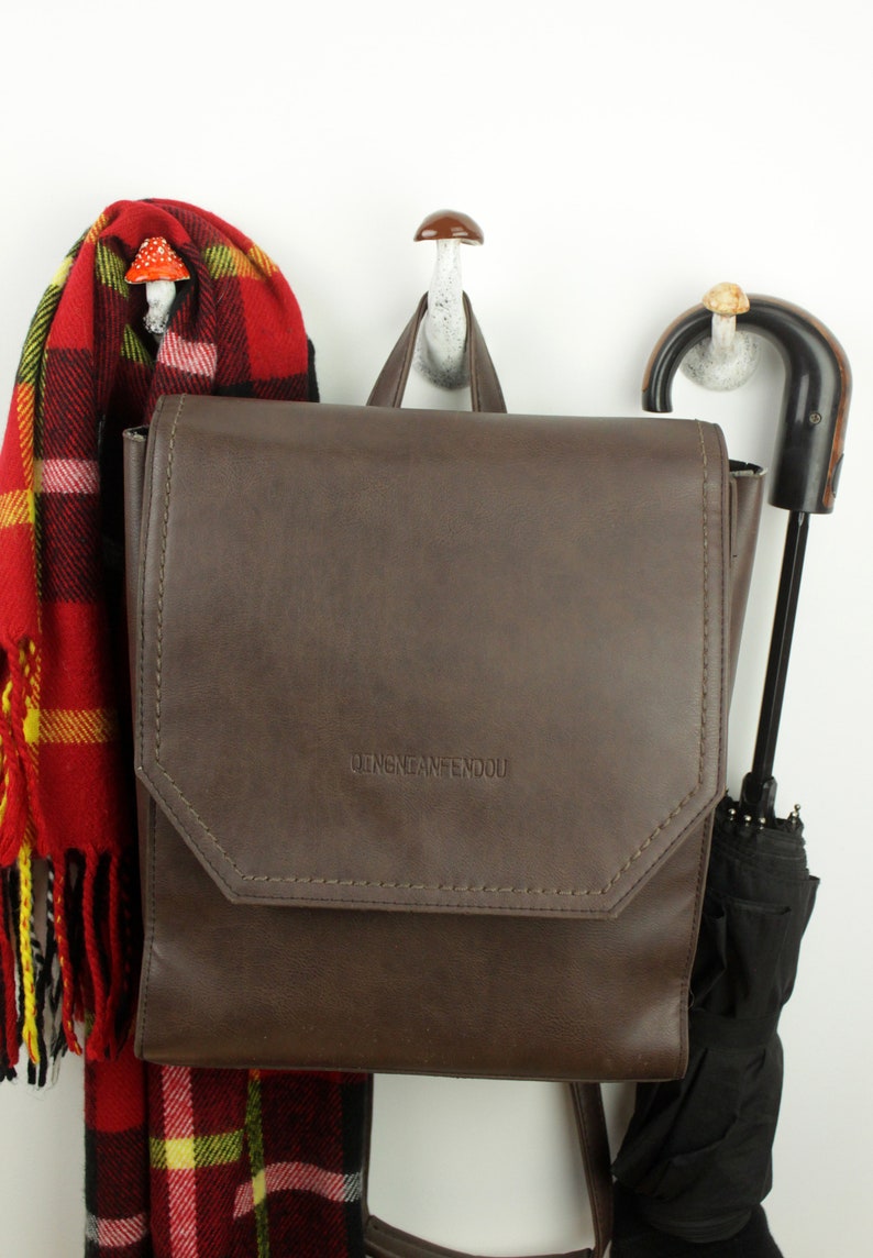 Set of 3 mushroom wall hooks