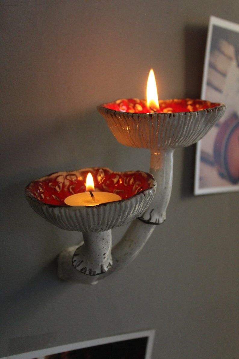 Double mushroom floating shelf